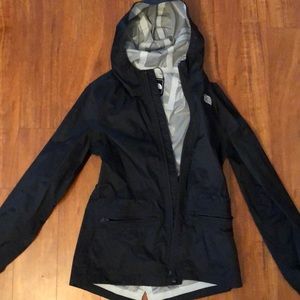 North face women’s cut rain jacket